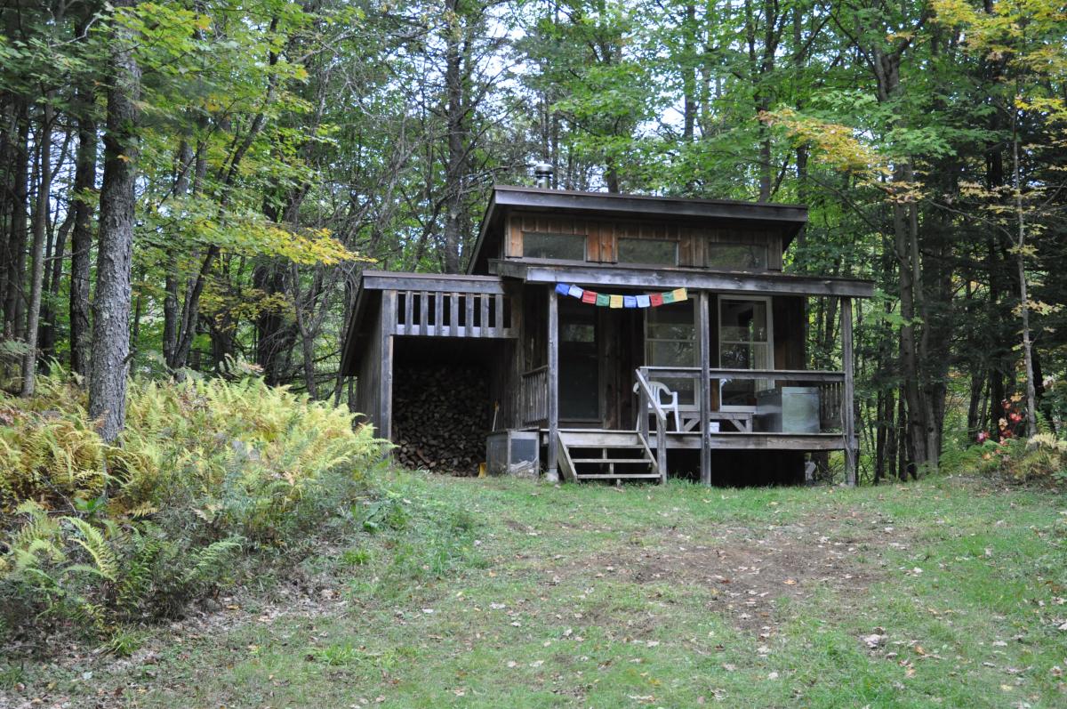 Click image to see more pictures of Nirmanakaya retreat cabin.